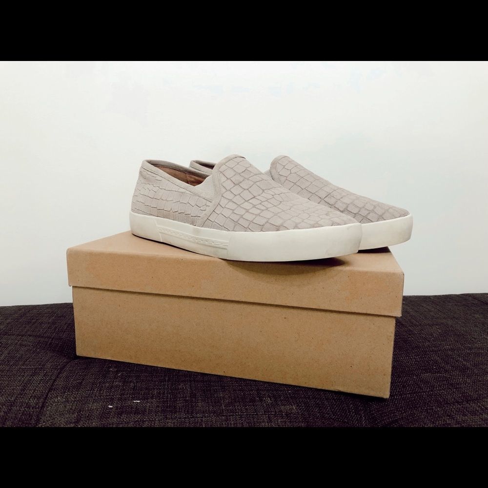 Joie huxley slip ons